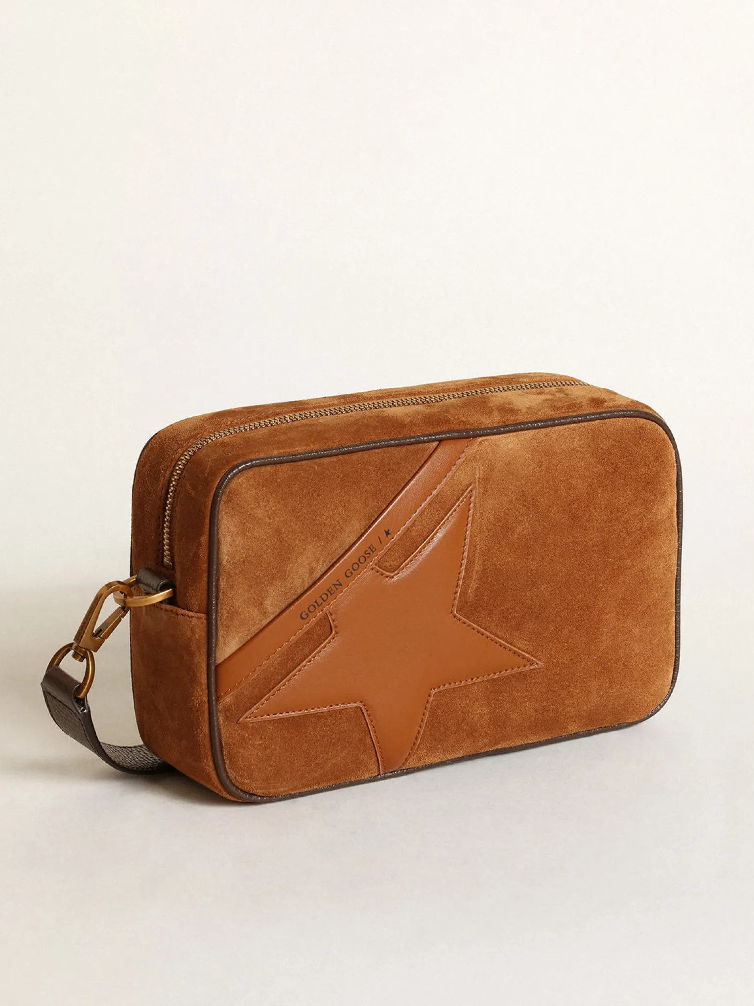 Cheap Bolsa Star de suede cor tabaco com estrela de couro tom sobre tom MULHER Bolsas tiracolo