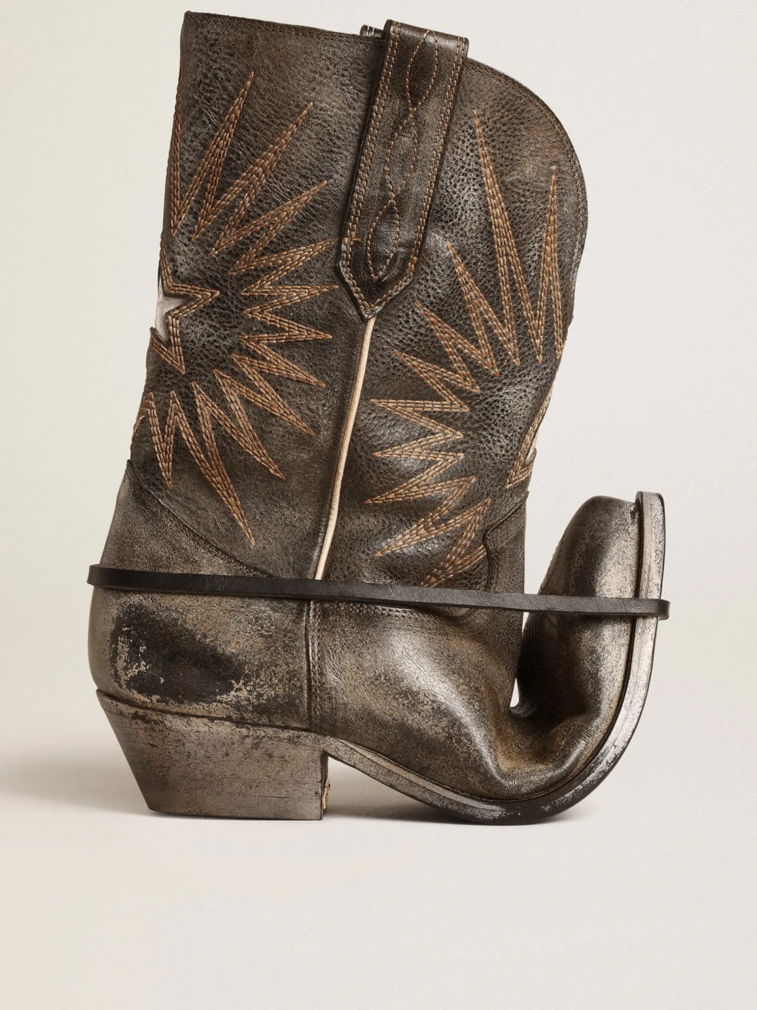 Sale Botas Wish Star masculinas cano baixo de couro preto com estrela prateada Botas