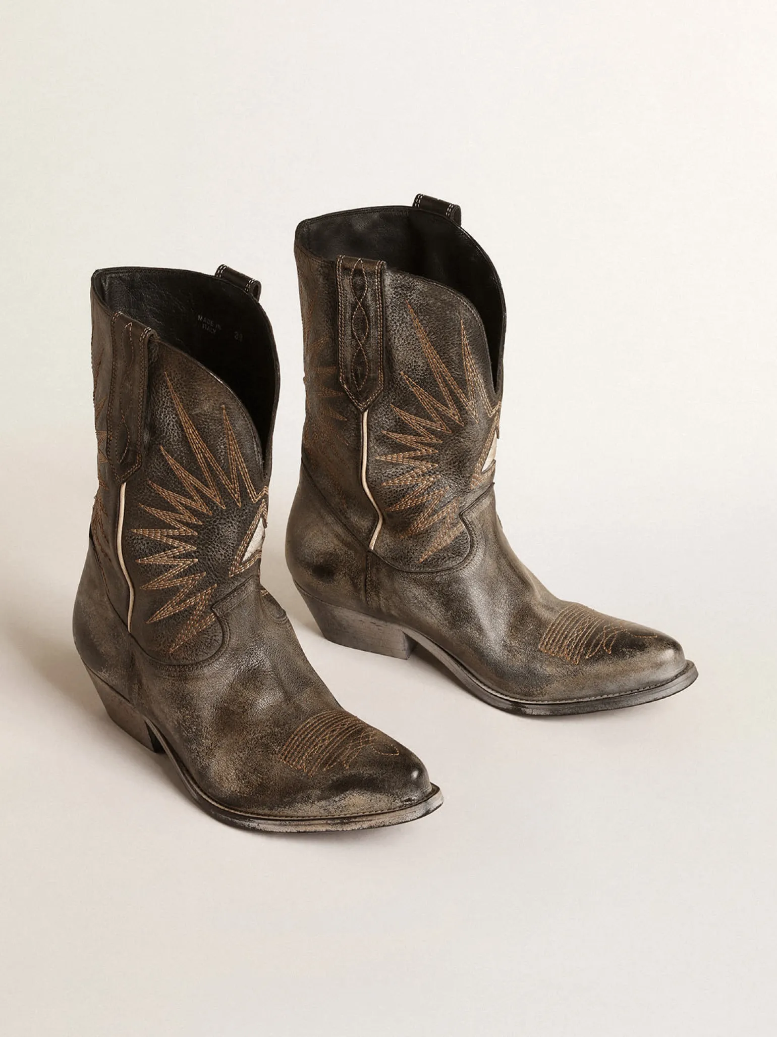 Sale Botas Wish Star masculinas cano baixo de couro preto com estrela prateada Botas
