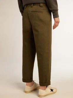 Online Calça chino Golden Collection verde militar Jeans e calças