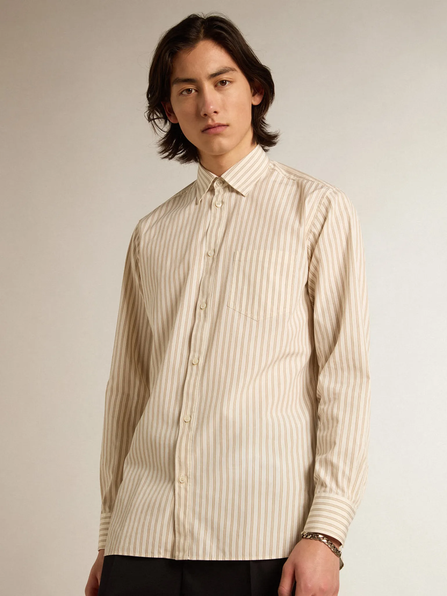 Clearance Camisa branca masculina de algodão com estampa de listras bege Camisas