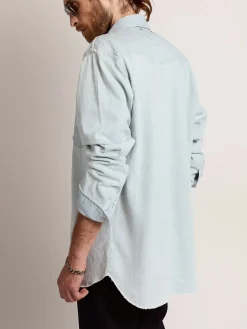 Best Sale Camisa jeans masculina desbotada com tachas marteladas Camisas