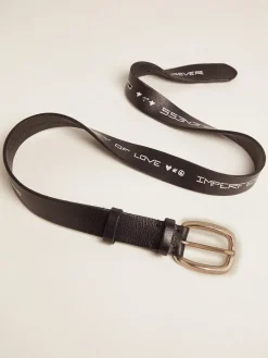 Store Cinto Houston de couro preto e inscrição à mão em contraste Cintos