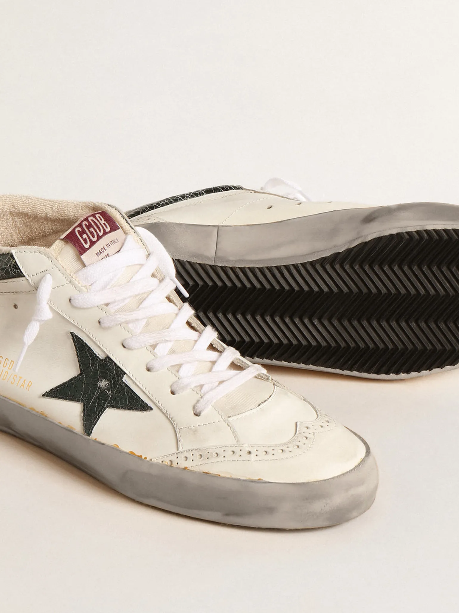 Clearance Mid Star com estrela de couro metálico verde e lista branca Mid Star