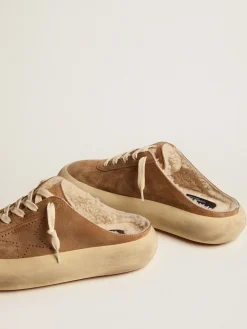 Store Mule Space-Star de suede na cor tabaco e forro de shearling MULHER Space-Star