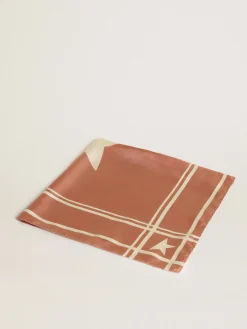 Hot Old-rose-colored Golden Collection scarf with contrasting white stars and stripes MULHER Sedas e Echarpes|Beachwear