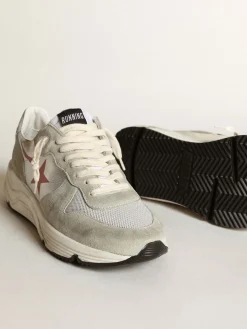 Hot Running Sole feminino de couro prateado com inserções cinza gelo MULHER Running Sole